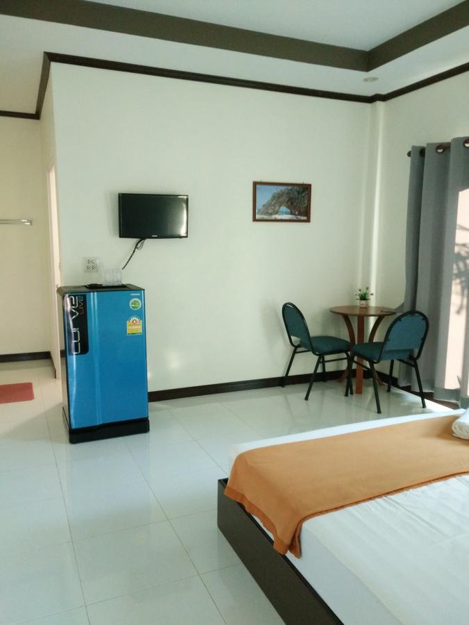 Tha Ma Lai Hotel Langu Екстериор снимка